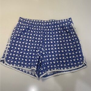 Vineyard Vines Blue and White Shorts! 100% Pima Cotton girls size 14